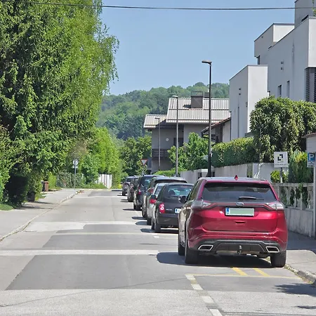 Apartments Trnovo Ljubljana Extérieur photo